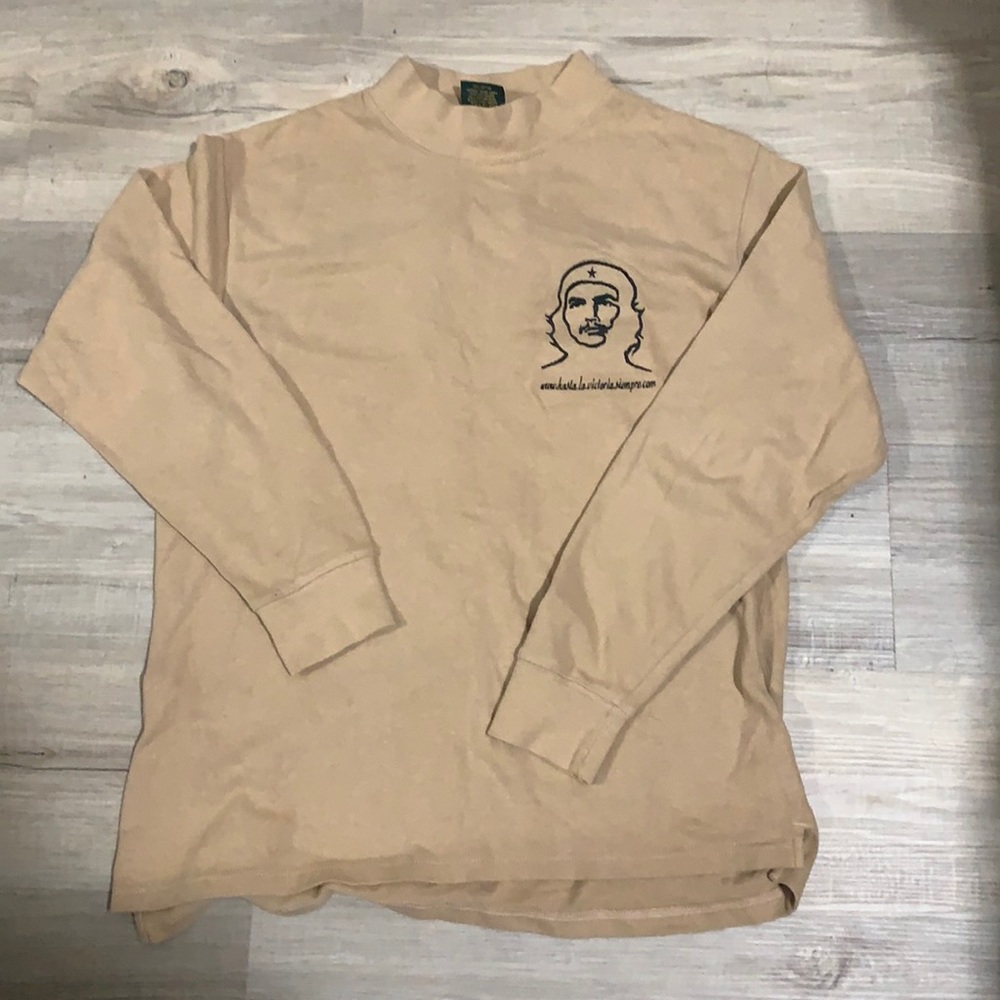 Che Guevara long sleeve mock turtleneck. 100% cotton.